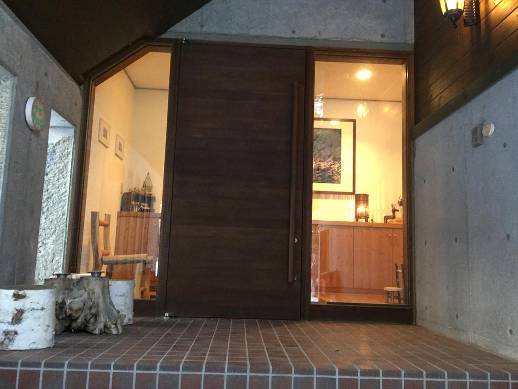 ゲストハウス ペンショングスベリー 富良野市